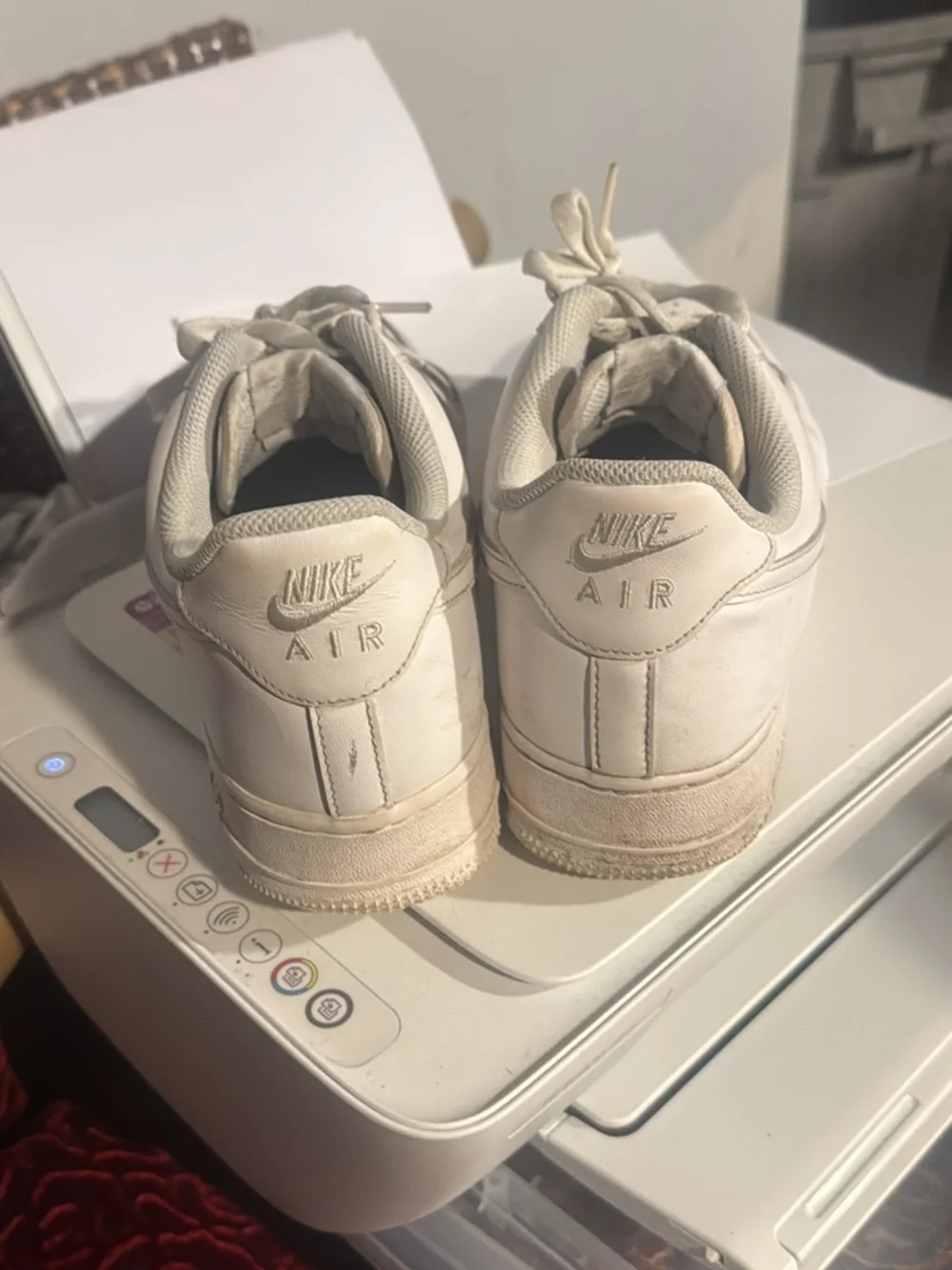 Nike Men's Low-Top Sneakers — White